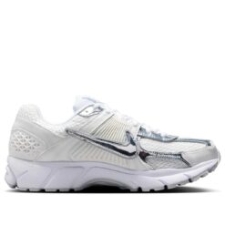 (WMNS) Nike Air Zoom Vomero 5 'Chrome Toe' HF7723-100