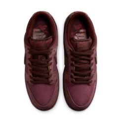 Nike SB Dunk Low 'City of Love - Burgundy' FN0619-600