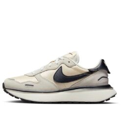 (WMNS) Nike Phoenix Waffle 'Summit White Black' FD2196-100