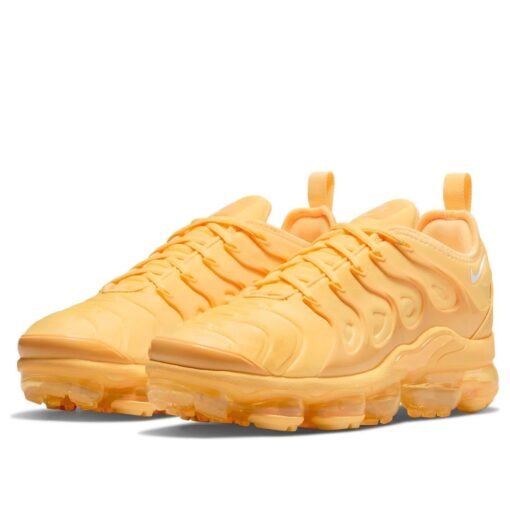 (WMNS) Nike Air VaporMax Plus 'Yolk' DJ5993-800