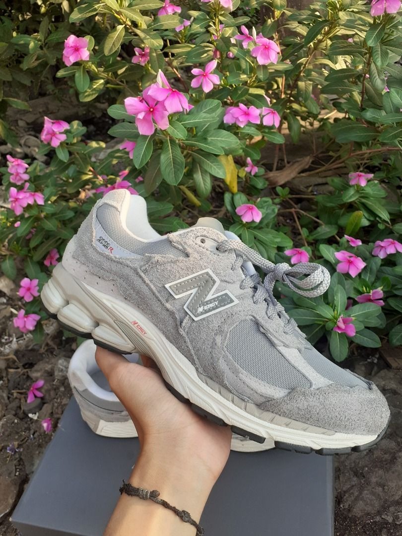New Balance 2002R ‘Protection Pack – Slate Grey’ Review: Rugged Elegance in Deconstructed Form New Balance 2002R ‘Protection Pack – Slate Grey’ Review: Rugged Elegance in Deconstructed Form