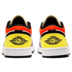 (WMNS) Air Jordan 1 Low SE 'Lightbulb' CZ3572-104