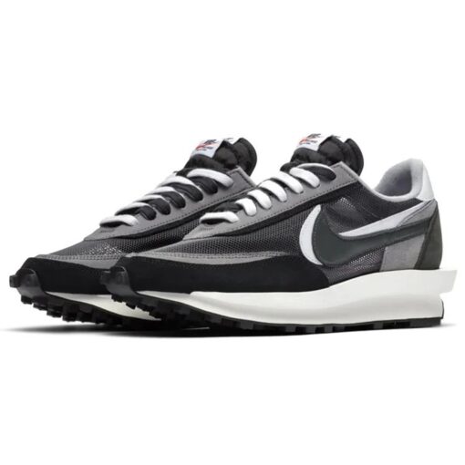 Nike x sacai LDWaffle 'Black' BV0073-001