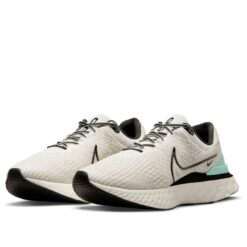 Nike React Infinity Run Flyknit 3 'White Black' DH5392-004
