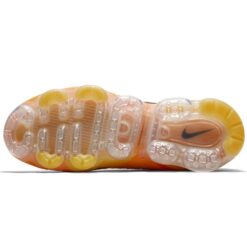 (WMNS) Nike VaporMax Moc 2 'University Gold' AJ6599-700