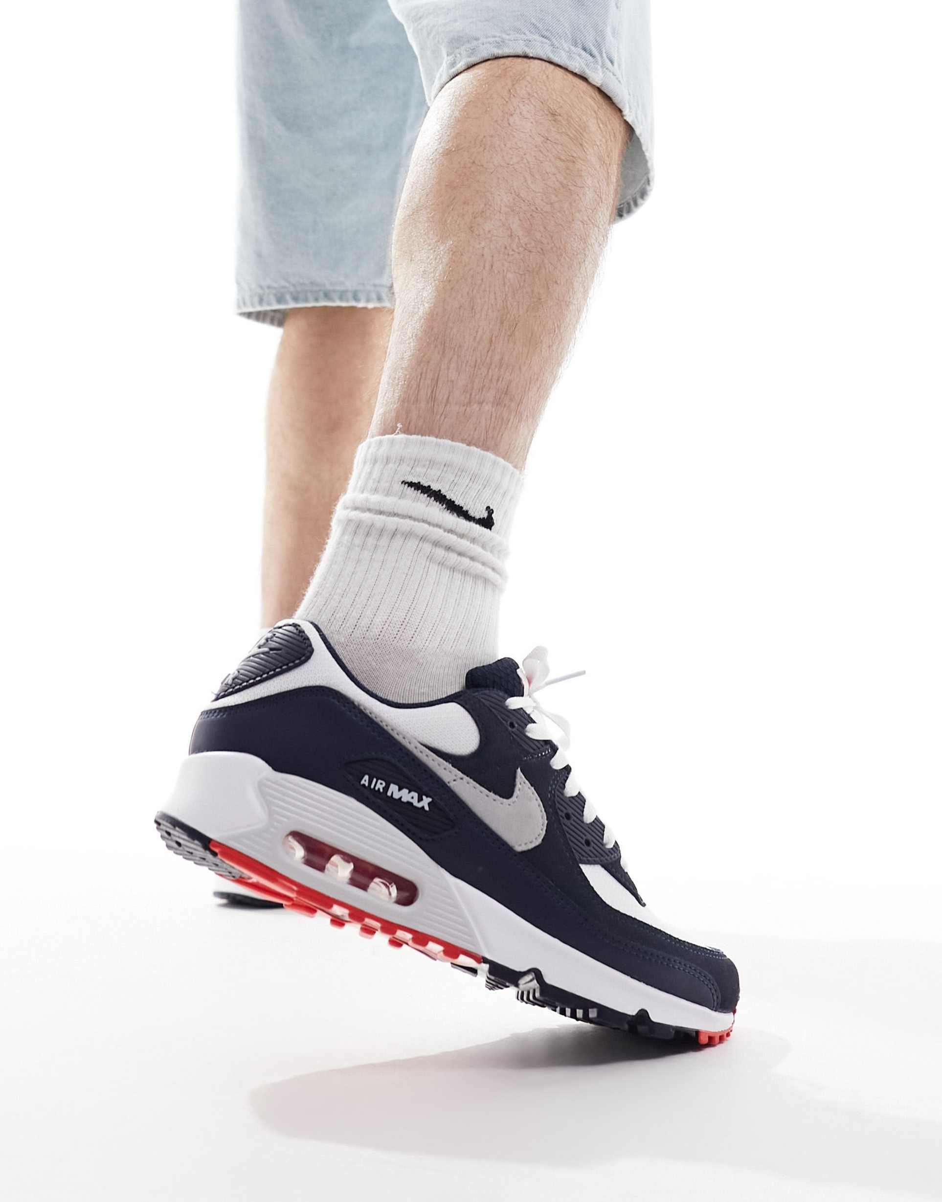 Nike Air Max 90 ‘Navy Crimson’ Review: Retro Runner with Bold Contrast