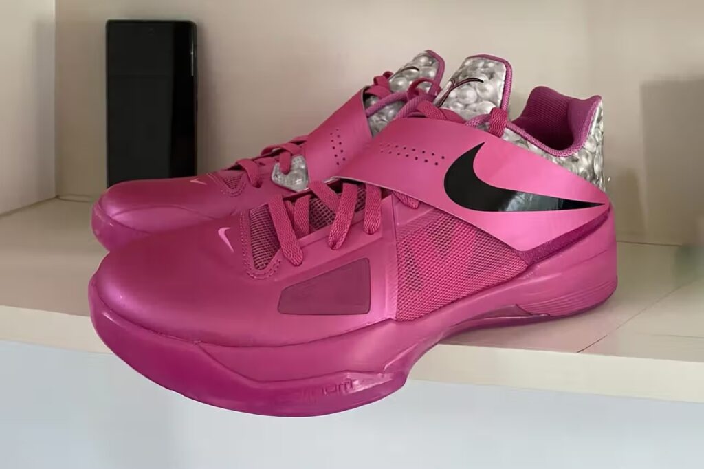 Nike KD 4 ‘Aunt Pearl’ Review: A Touching Tribute Wrapped in Performance and Style Nike KD 4 ‘Aunt Pearl’ Review: A Touching Tribute Wrapped in Performance and Style