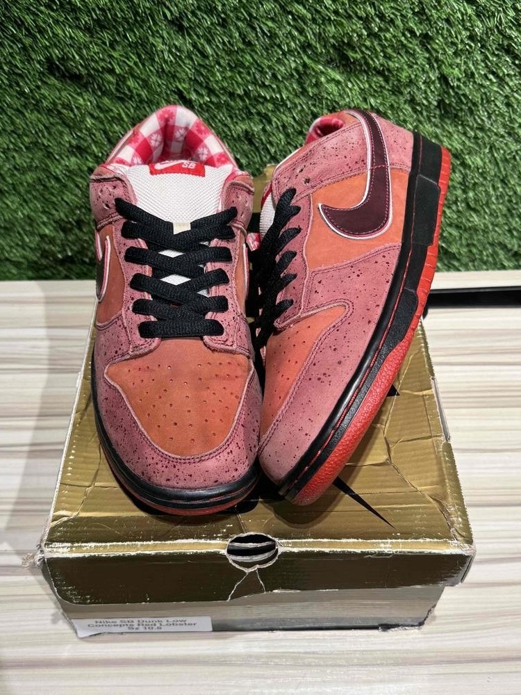 Nike SB Dunk Low ‘Lobster’ Review: A Legendary Catch in the Sneaker Sea Nike SB Dunk Low ‘Lobster’ Review: A Legendary Catch in the Sneaker Sea