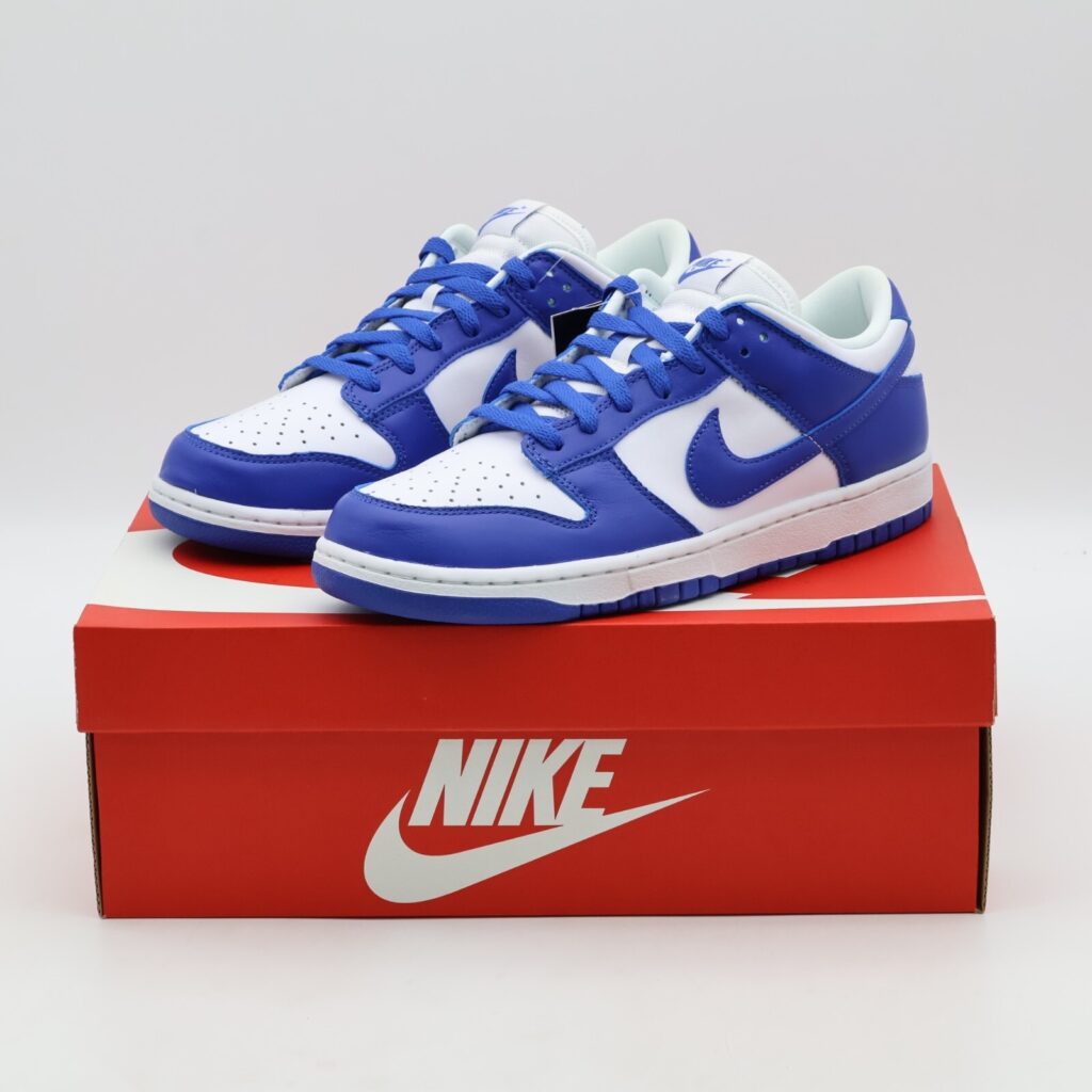 Nike Dunk Low Retro SP ‘Kentucky’ Review: Blue-Blooded Heritage with Timeless Appeal Nike Dunk Low Retro SP ‘Kentucky’ Review: Blue-Blooded Heritage with Timeless Appeal