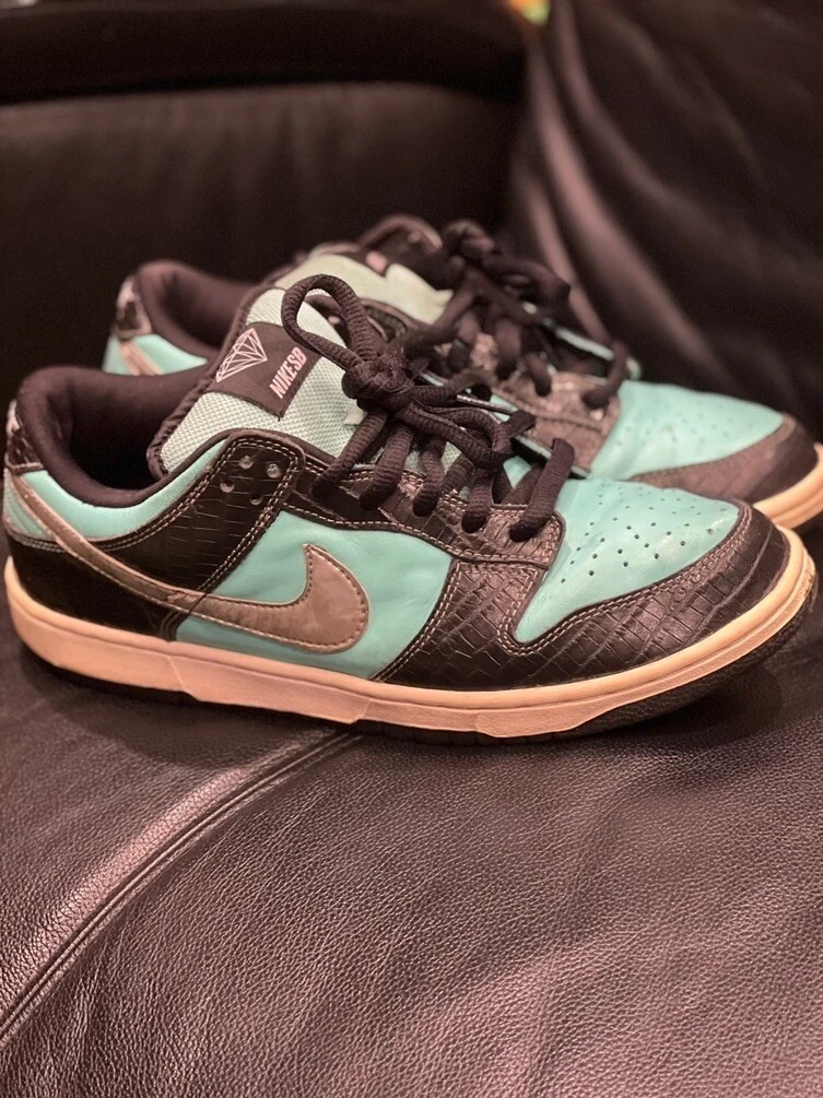 Nike SB Dunk Low ‘Tiffany’ Review: Diamond-Grade Streetwear Icon