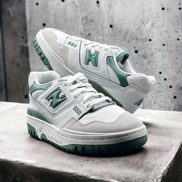 New Balance 550 ‘White Green’ Review: Vintage Vibes, Modern Swagger New Balance 550 ‘White Green’ Review: Vintage Vibes, Modern Swagger