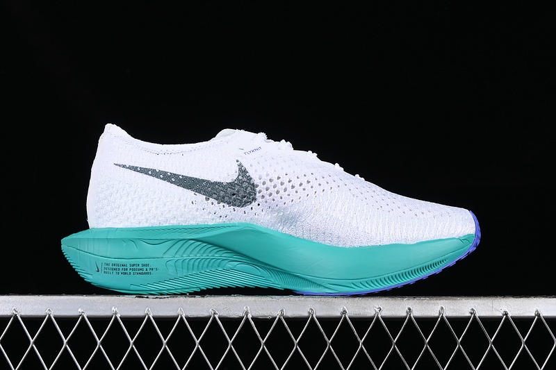 Nike ZoomX Vaporfly Next% 3 ‘Aquatone’ Review: Speed Meets Striking Style