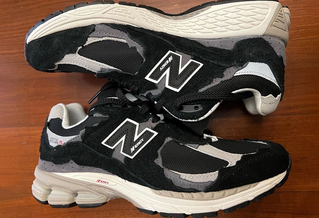New Balance 2002R ‘Protection Pack – Black Grey’ Review: Deconstructed Elegance Meets Performance Heritage New Balance 2002R ‘Protection Pack – Black Grey’ Review: Deconstructed Elegance Meets Performance Heritage