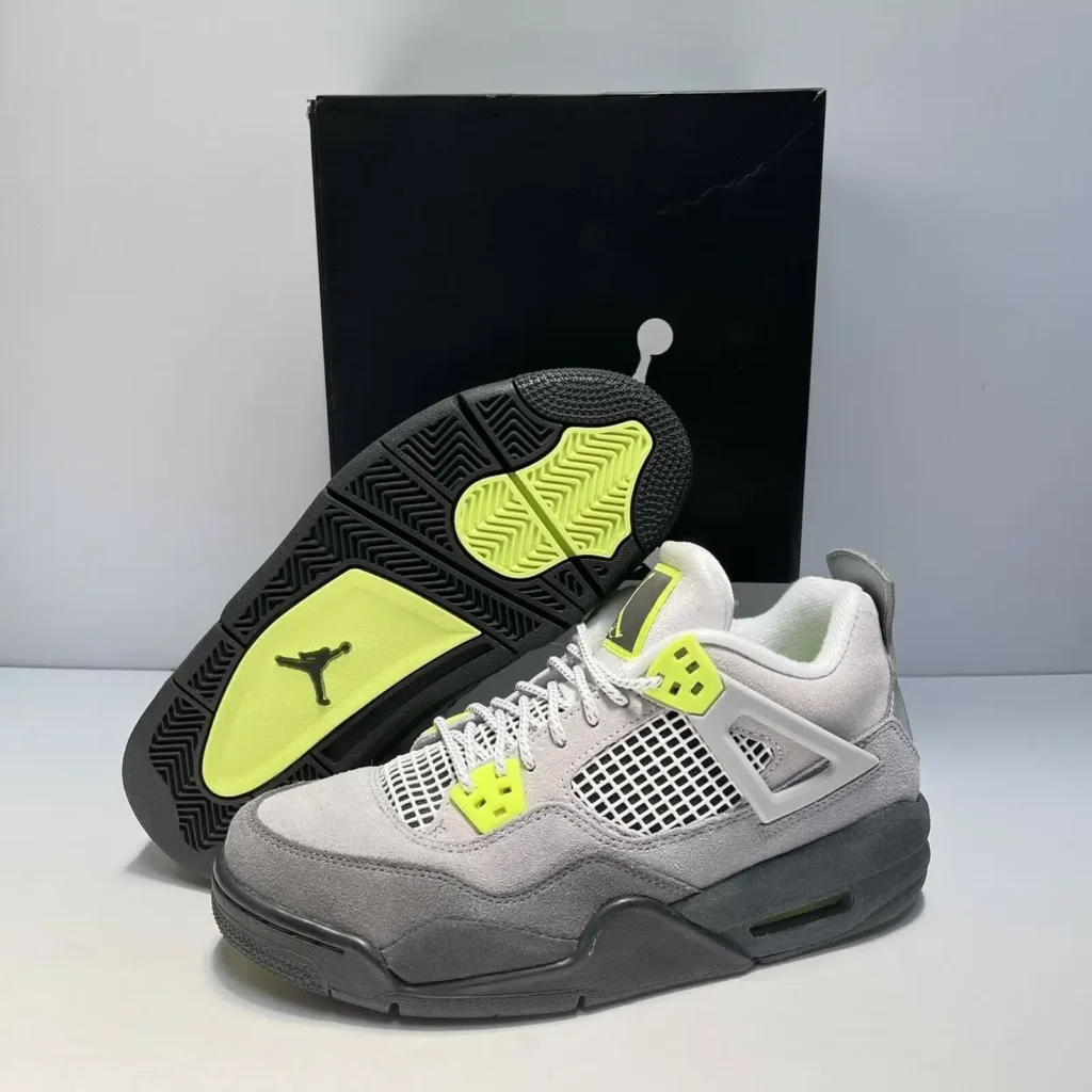 (GS) Air Jordan 4 Retro SE ‘Neon 95’ Review: Retro Vibes with Electric Energy