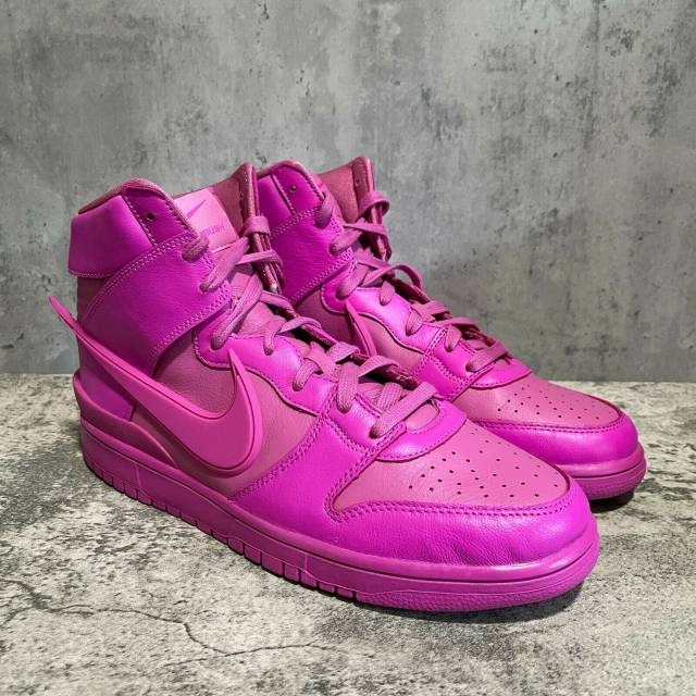 Nike x AMBUSH Dunk High ‘Cosmic Fuchsia’ Review: Bold, Futuristic, and Fashion-Forward