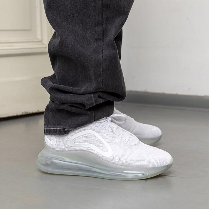 Nike Air Max 720 ‘Metallic Platinum White’ Review: Futuristic Design Meets Everyday Wearability Nike Air Max 720 ‘Metallic Platinum White’ Review: Futuristic Design Meets Everyday Wearability