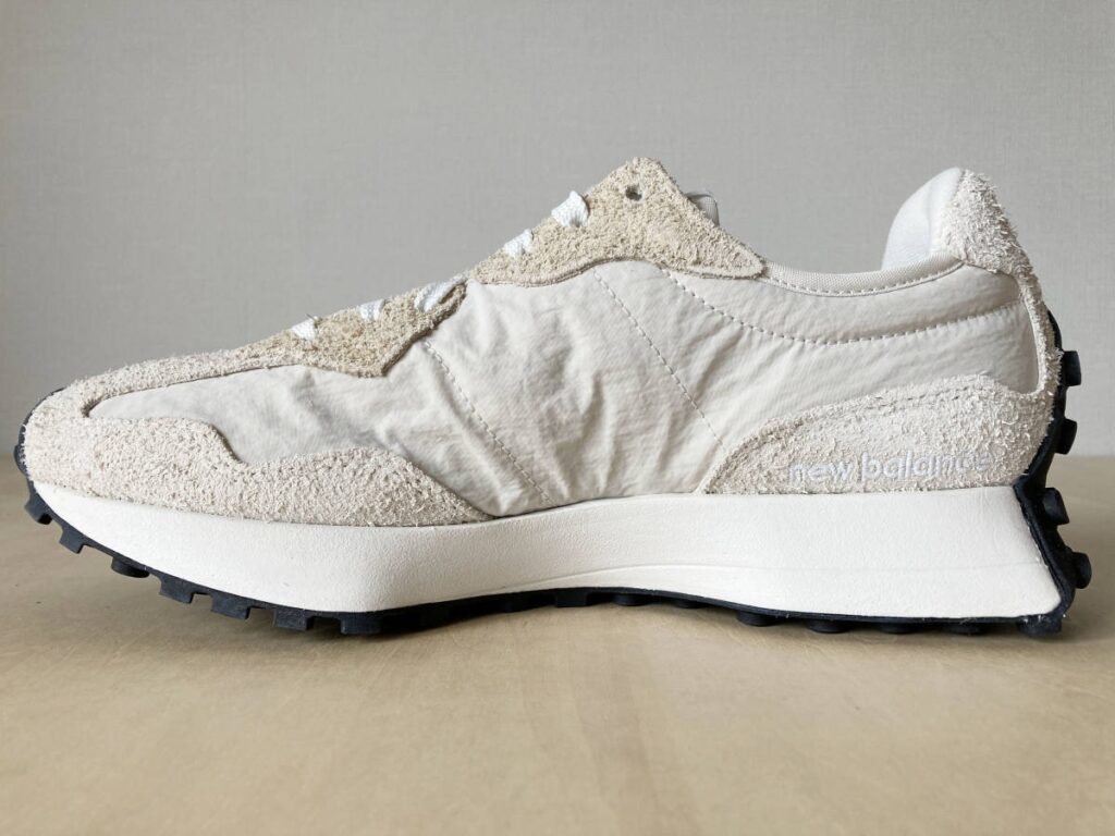 New Balance 327 ‘Cream’ Review: Understated Sophistication Meets Everyday Comfort New Balance 327 ‘Cream’ Review: Understated Sophistication Meets Everyday Comfort