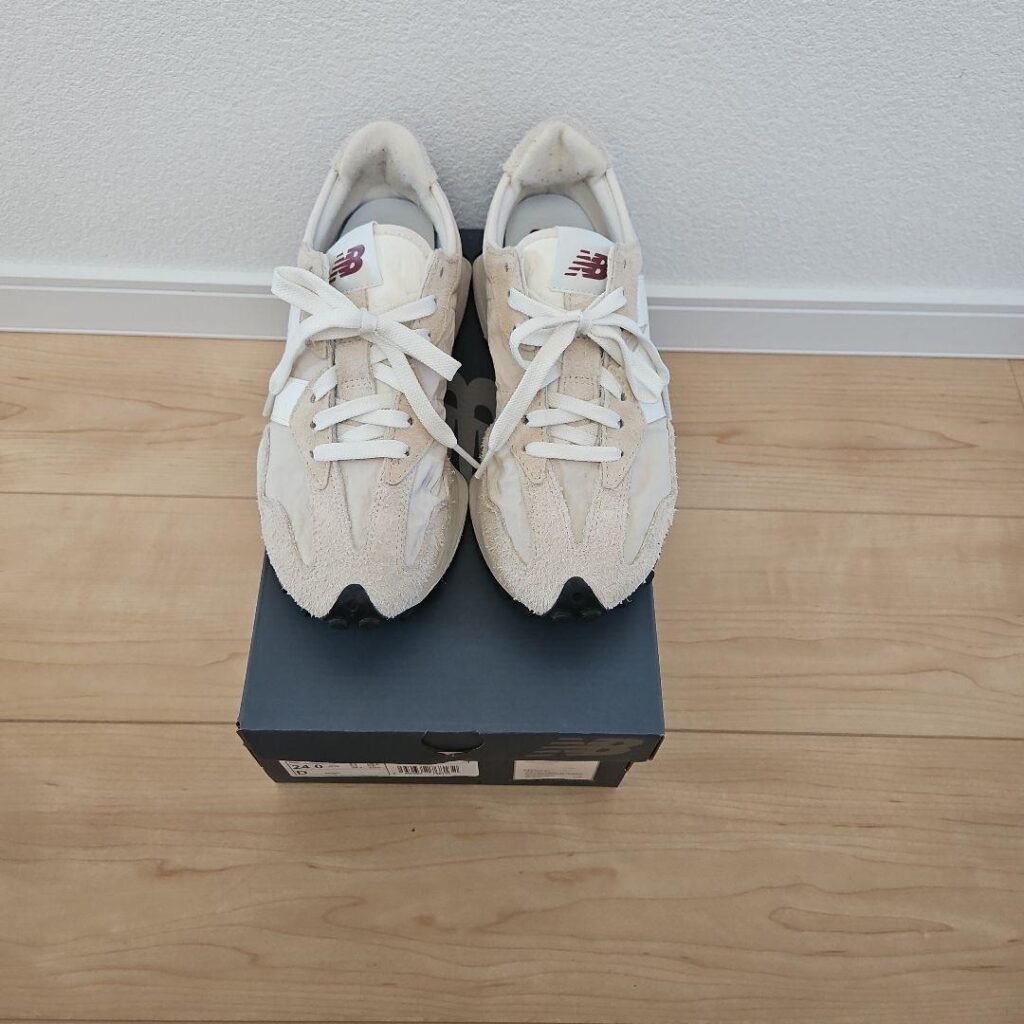 New Balance 327 ‘Cream’ Review: Understated Sophistication Meets Everyday Comfort New Balance 327 ‘Cream’ Review: Understated Sophistication Meets Everyday Comfort