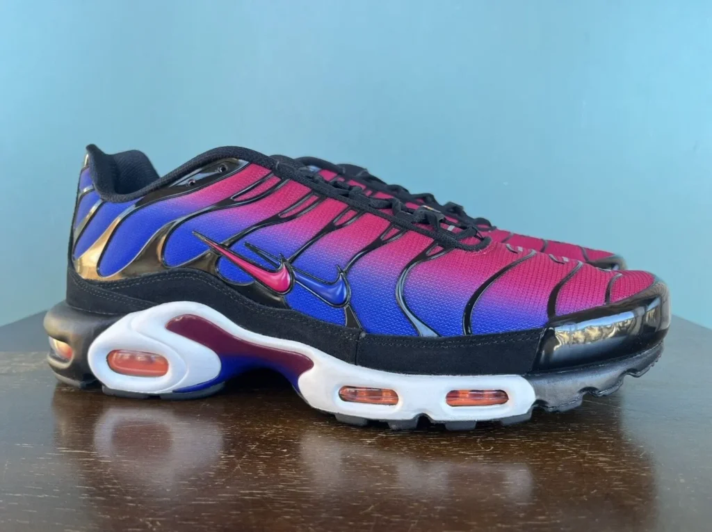Nike x Patta x FC Barcelona Air Max Plus ‘Home Kit’ Review: Streetwear Meets Football Royalty Nike x Patta x FC Barcelona Air Max Plus ‘Home Kit’ Review: Streetwear Meets Football Royalty