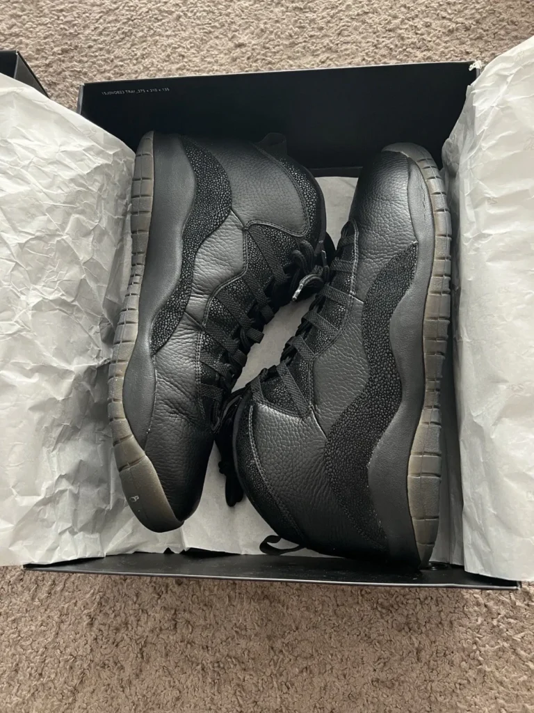 OVO x Air Jordan 10 Retro ‘Black’ Review: Luxury Meets Legacy in a Sleek Statement OVO x Air Jordan 10 Retro ‘Black’ Review: Luxury Meets Legacy in a Sleek Statement