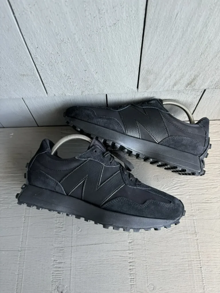 New Balance 327 ‘Black’ Review: Sleek Minimalism with a Retro Punch New Balance 327 ‘Black’ Review: Sleek Minimalism with a Retro Punch
