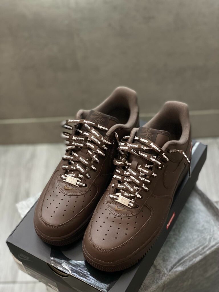 Nike x Supreme Air Force 1 Low ‘Baroque Brown’ Review: Minimal Flex with Maximum Culture Nike x Supreme Air Force 1 Low ‘Baroque Brown’ Review: Minimal Flex with Maximum Culture