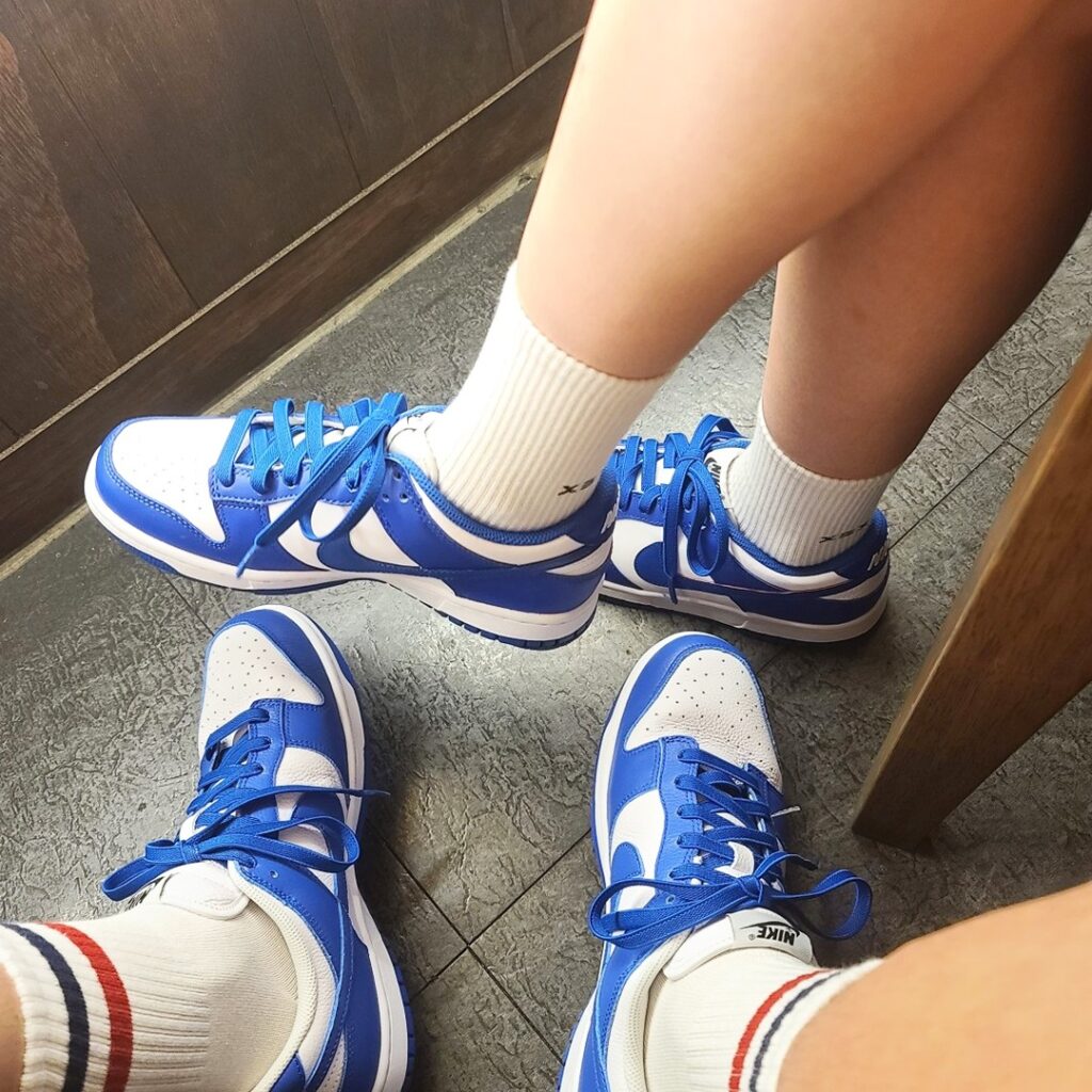 Nike Dunk Low Retro SP ‘Kentucky’ Review: Blue-Blooded Heritage with Timeless Appeal Nike Dunk Low Retro SP ‘Kentucky’ Review: Blue-Blooded Heritage with Timeless Appeal