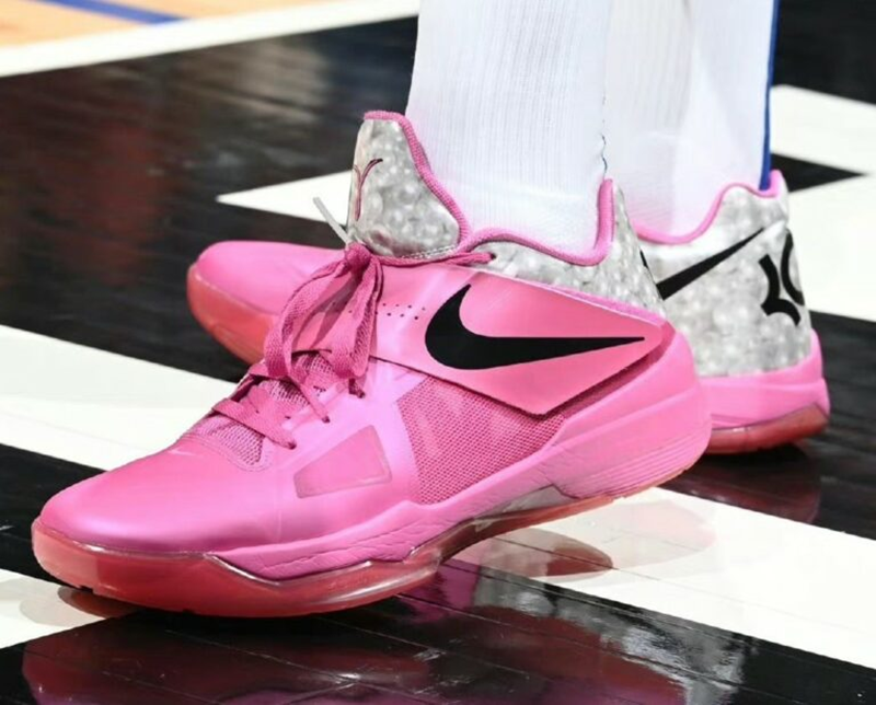 Nike KD 4 ‘Aunt Pearl’ Review: A Touching Tribute Wrapped in Performance and Style Nike KD 4 ‘Aunt Pearl’ Review: A Touching Tribute Wrapped in Performance and Style