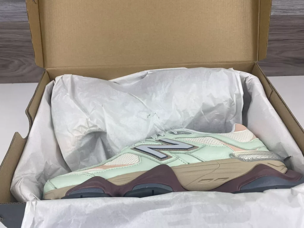 New Balance 9060 ‘Clay Ash’ Review: Earth-Tone Elegance Meets Sculpted Comfort New Balance 9060 ‘Clay Ash’ Review: Earth-Tone Elegance Meets Sculpted Comfort