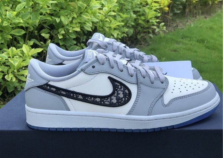 Air Jordan 1 Low x Dior ‘White Grey’ Review: Luxury Meets Sneaker Heritage