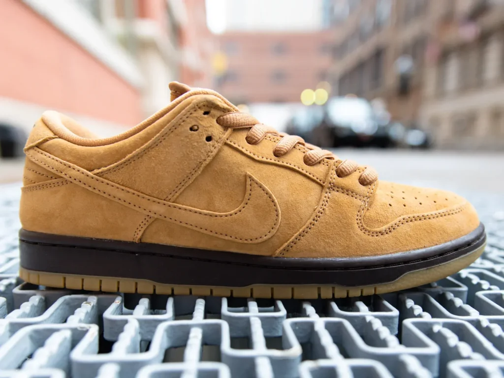 Nike SB Dunk Low Pro ‘Wheat Mocha’ Review: Autumn-Toned Perfection in a Skate-Ready Package Nike SB Dunk Low Pro ‘Wheat Mocha’ Review: Autumn-Toned Perfection in a Skate-Ready Package