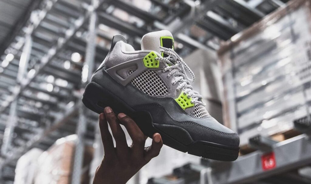(GS) Air Jordan 4 Retro SE ‘Neon 95’ Review: Retro Vibes with Electric Energy