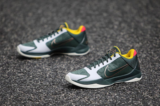 Nike Zoom Kobe 5 Protro ‘EYBL’ Review: A Green Glow with Legacy Power
