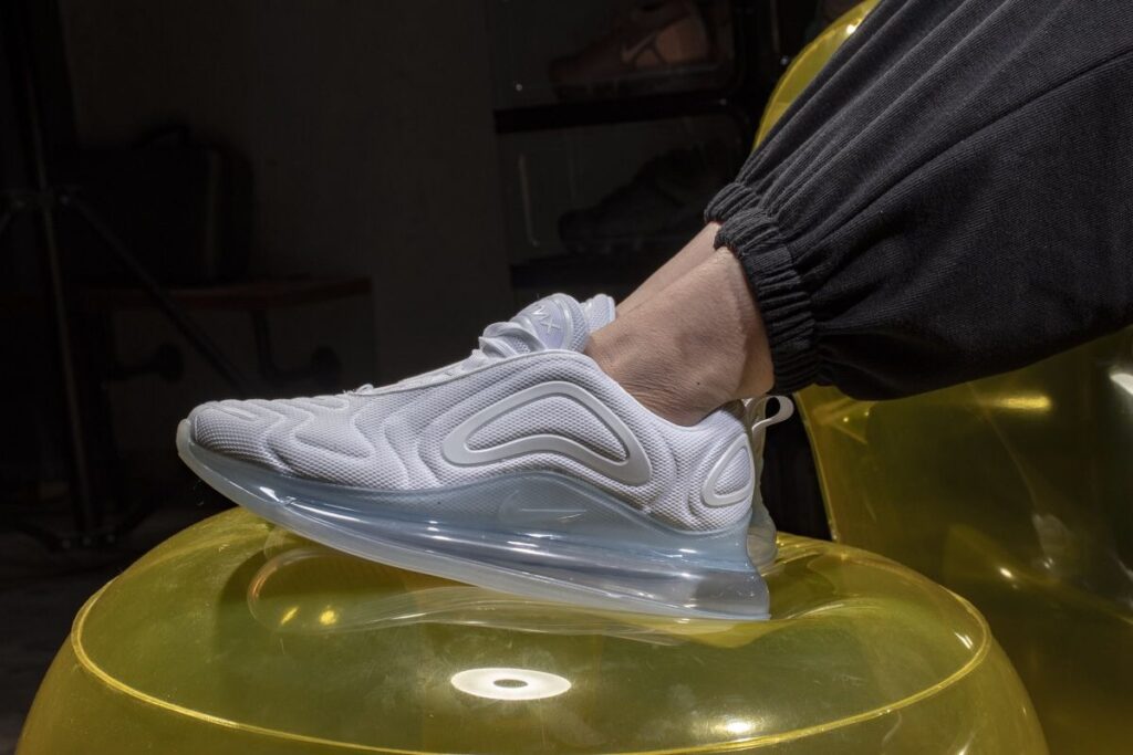 Nike Air Max 720 ‘Metallic Platinum White’ Review: Futuristic Design Meets Everyday Wearability Nike Air Max 720 ‘Metallic Platinum White’ Review: Futuristic Design Meets Everyday Wearability