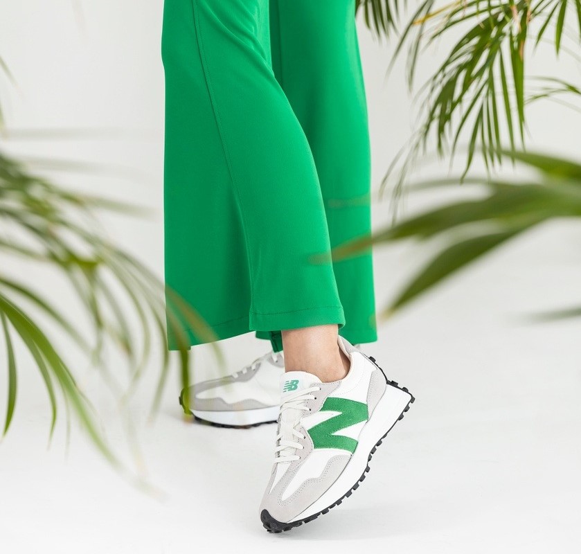 New Balance 327 ‘Rain Cloud Varsity Green’ Review: A Bold Refresh on a Retro Favorite